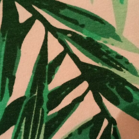 4@30.00 or 20.00 LADIES Top by 𝅺KAHANS EARTHLY - Picture 7 of 12